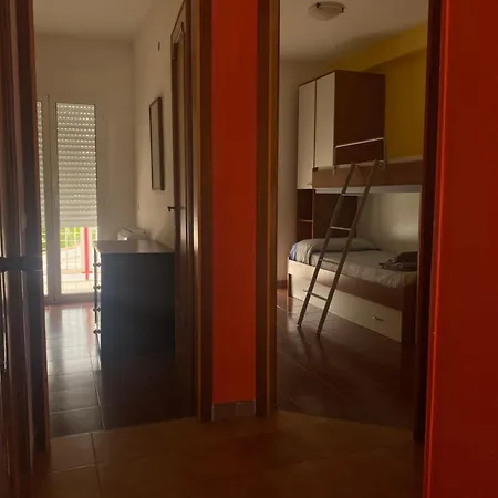 San Lorenzo Apartment *