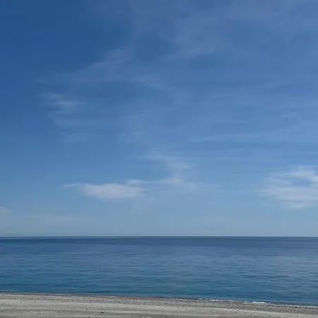 San Lorenzo Beachfront Con Veranda Vista Mare 5 Posti Apartment Marina di San Lorenzo