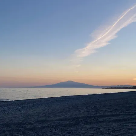 San Lorenzo Beachfront Con Veranda Vista Mare 5 Posti