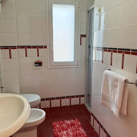 San Lorenzo Beachfront Con Veranda Vista Mare 5 Posti Apartament *
