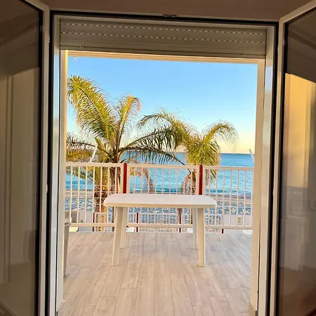 San Lorenzo Beachfront Con Veranda Vista Mare 5 Posti Apartament Marina di San Lorenzo